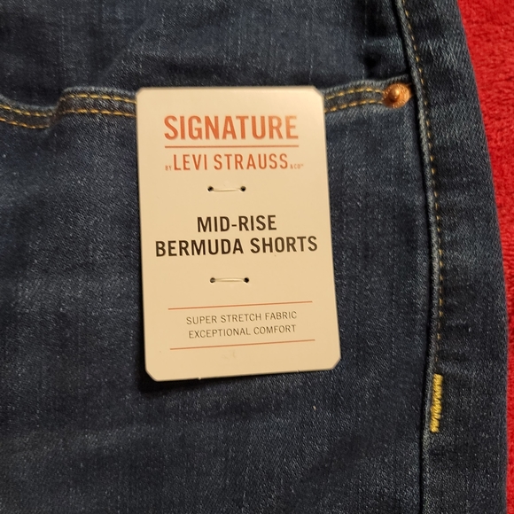 NWT Signature Bermuda Shorts Levi Strauss Size 18 - Picture 6 of 9